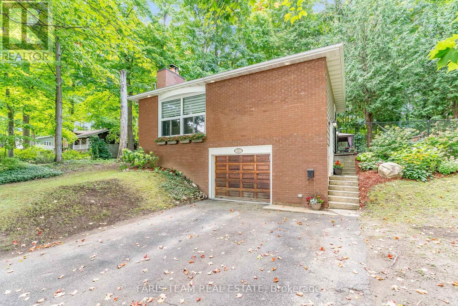 77 LITTLE LAKE DRIVE, Barrie, Ontario