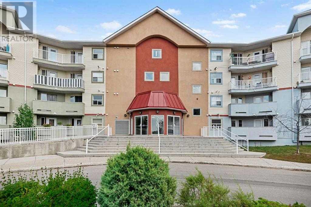 Property at 2216, 700 Willowbrook Road NW image 1
