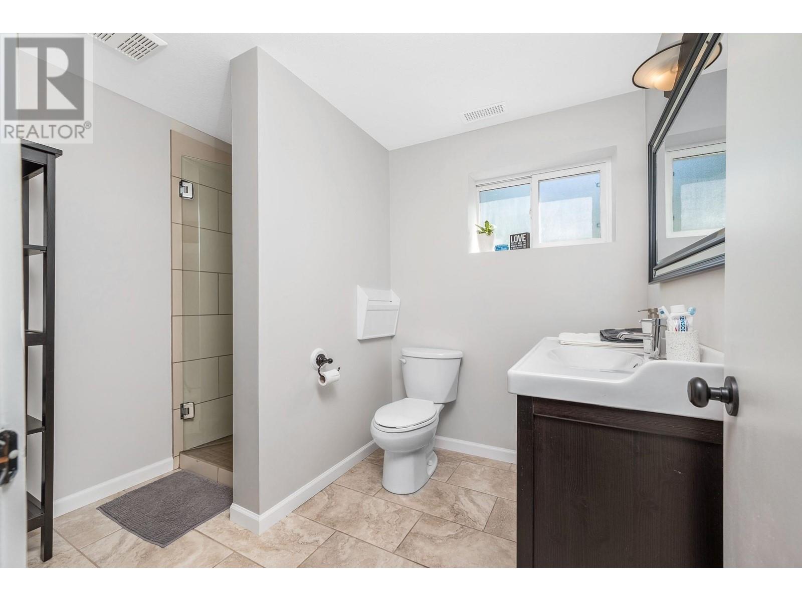 3253 Phillips Road, Vernon, British Columbia  V1B 3H6 - Photo 30 - 10350305