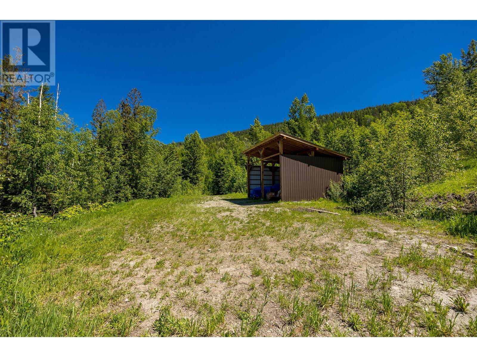 8765 Forsberg Road, Vernon, British Columbia  V1B 3M6 - Photo 45 - 10351200