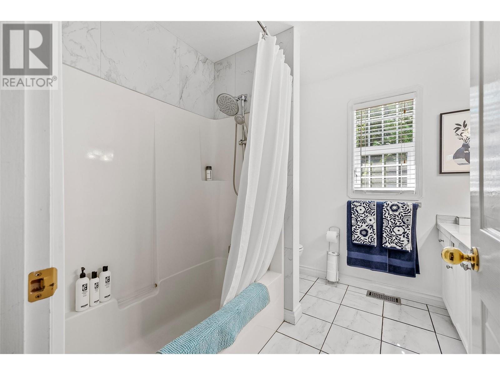 8765 Forsberg Road, Vernon, British Columbia  V1B 3M6 - Photo 23 - 10351200