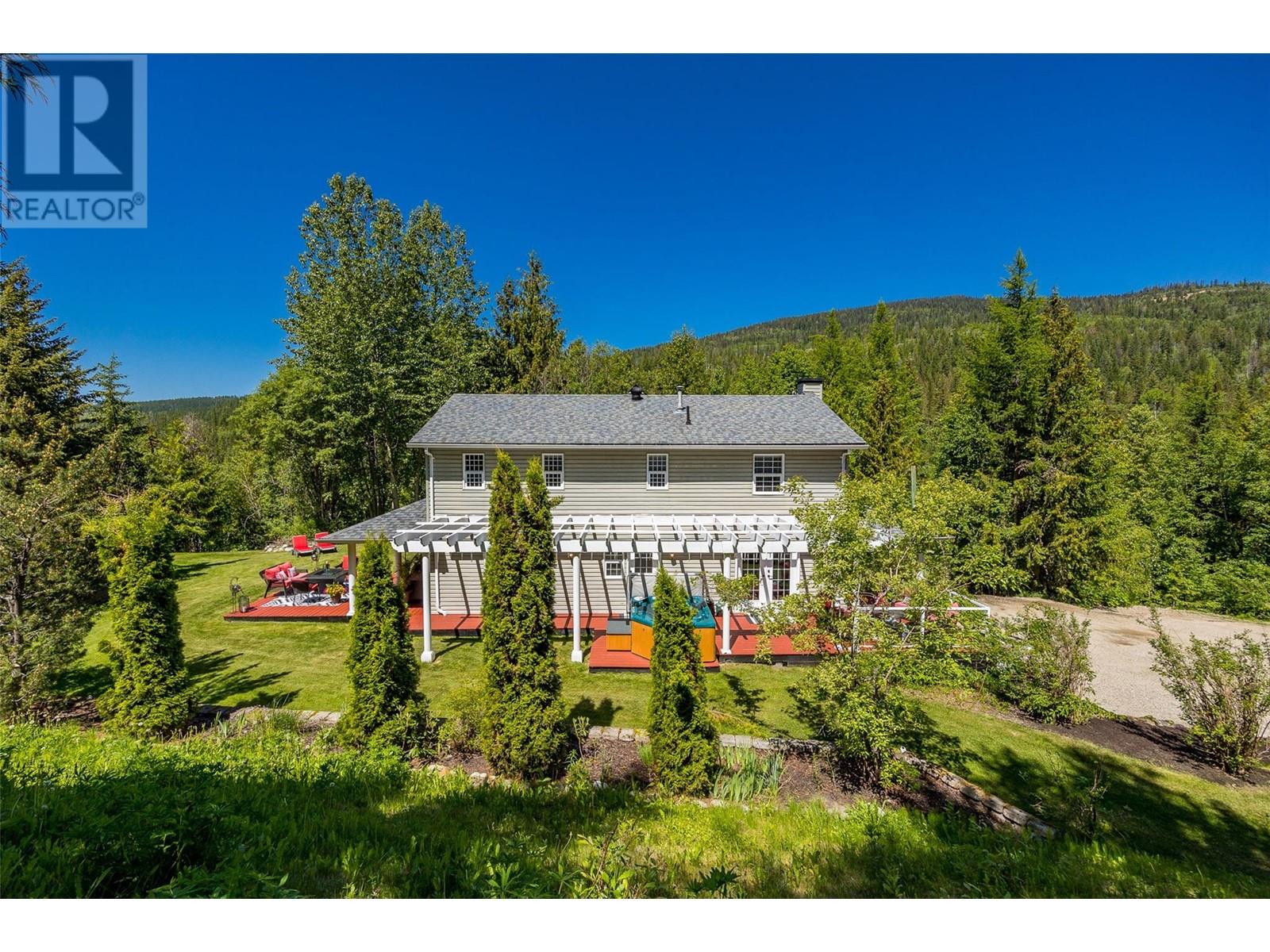 8765 Forsberg Road, Vernon, British Columbia  V1B 3M6 - Photo 38 - 10351200