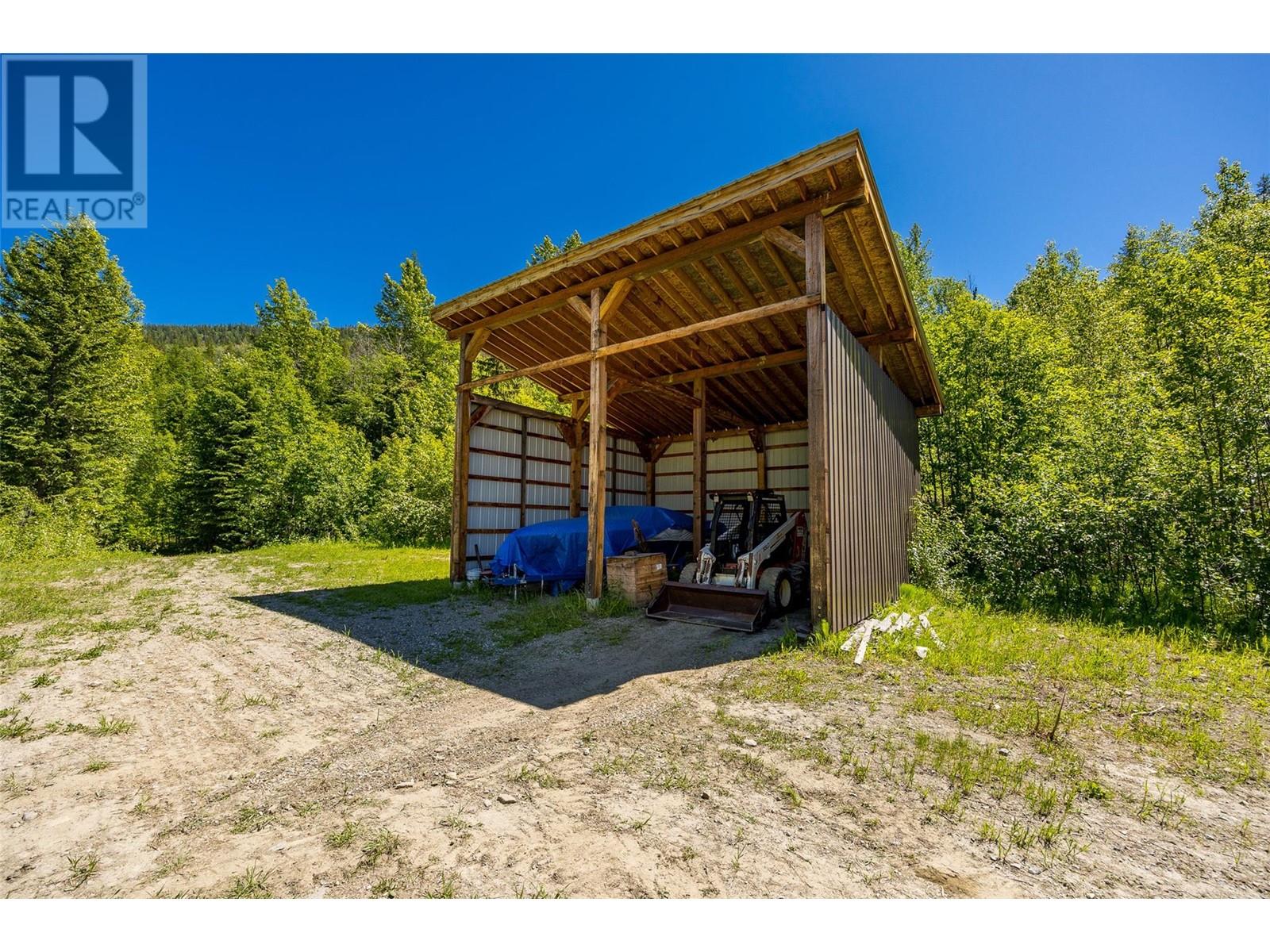 8765 Forsberg Road, Vernon, British Columbia  V1B 3M6 - Photo 46 - 10351200