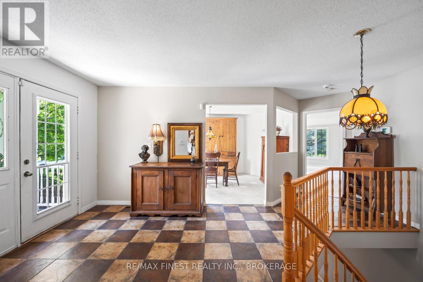 941 Malvern Terrace, Kingston, Ontario  K7P 2Y6 - Photo 4 - X12203033