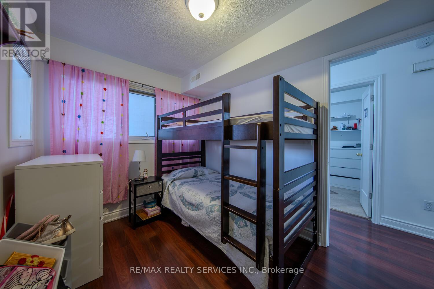 210 - 103 Bristol Road E, Mississauga, Ontario  L4Z 3P4 - Photo 6 - W12202797