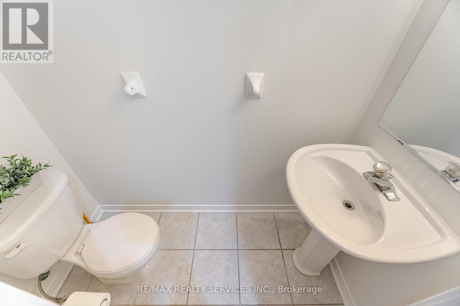 31 Fairway Court, Brampton, Ontario  L6Z 4W4 - Photo 22 - W12202813