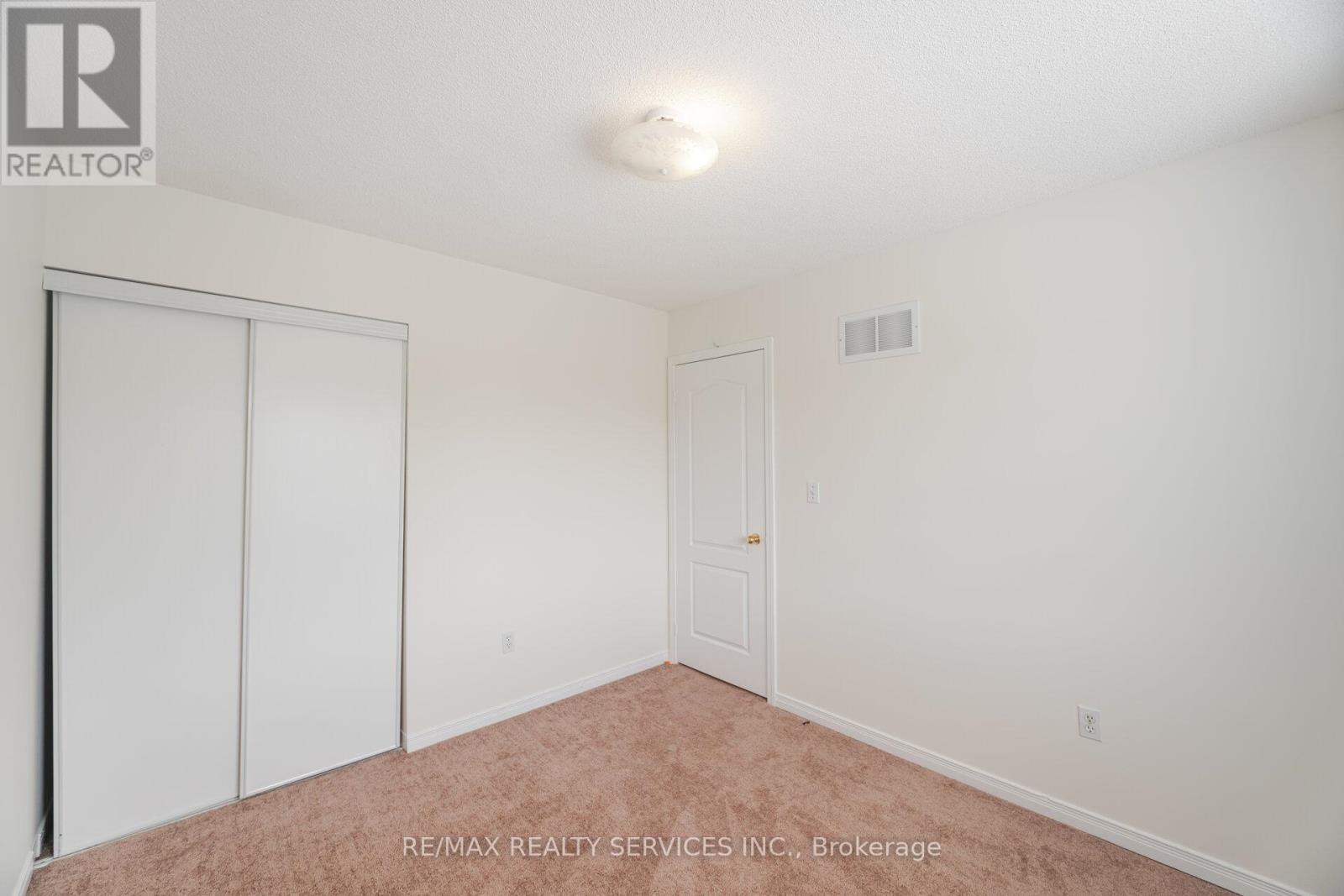 31 Fairway Court, Brampton, Ontario  L6Z 4W4 - Photo 34 - W12202813