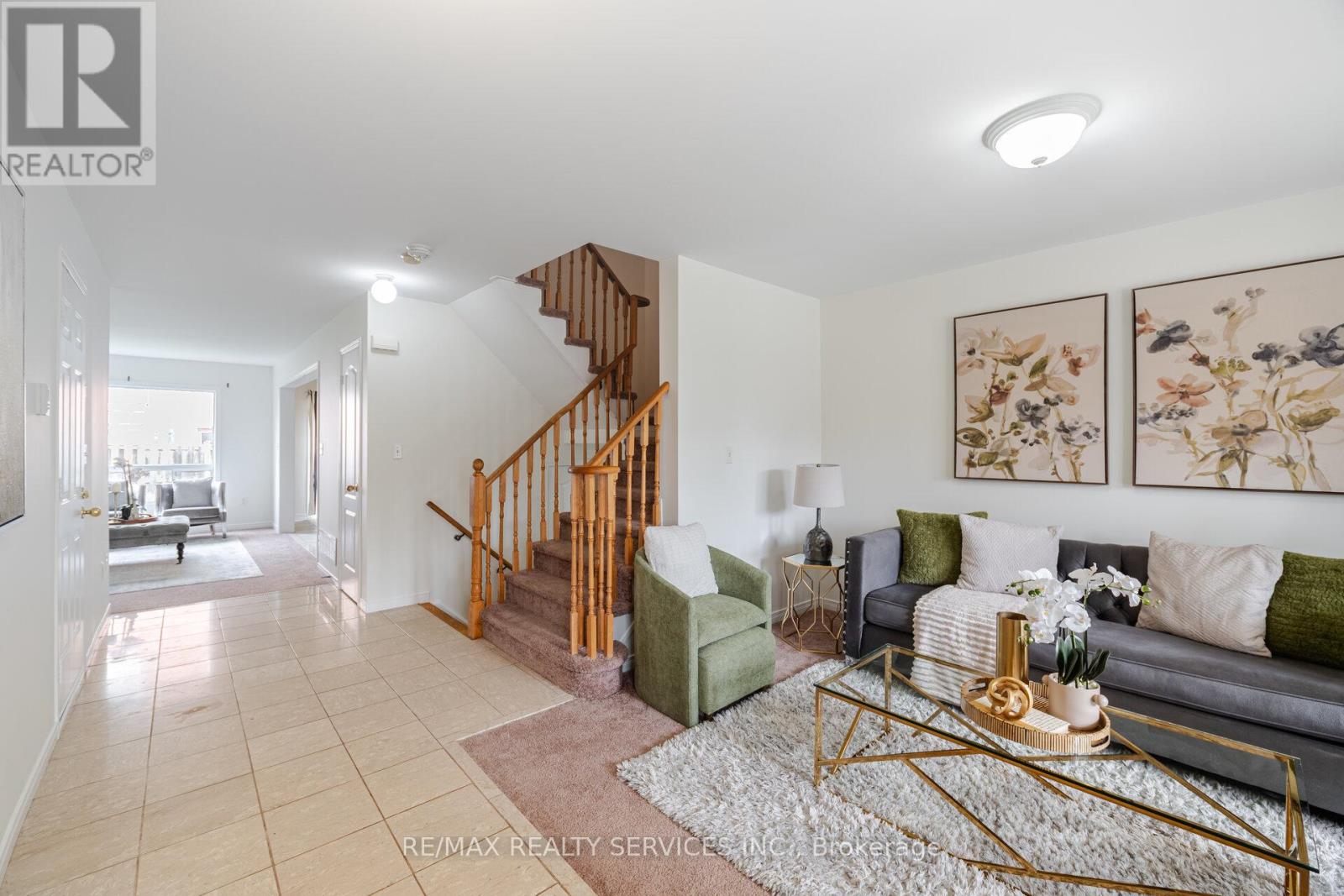 31 Fairway Court, Brampton, Ontario  L6Z 4W4 - Photo 5 - W12202813