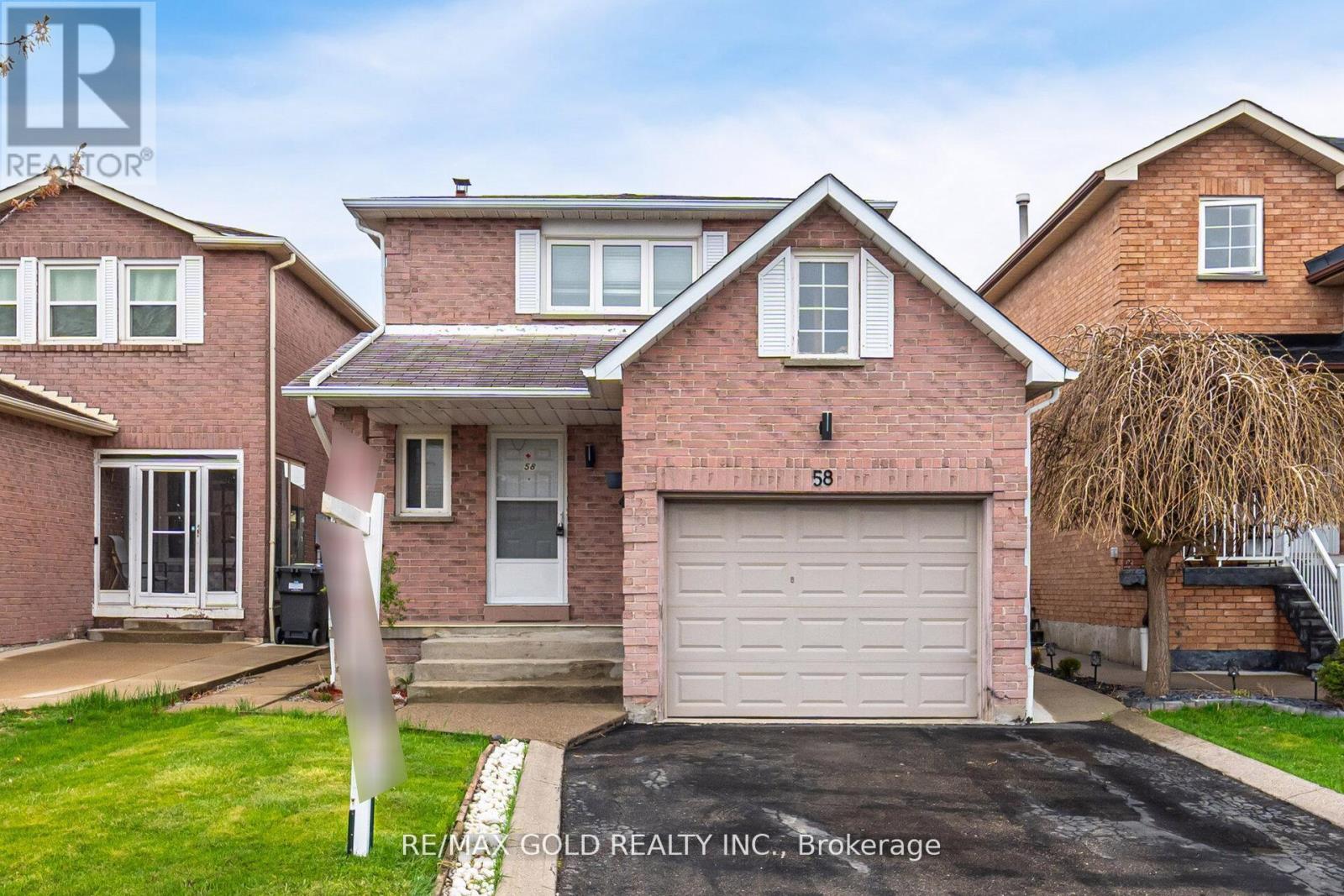 58 Kesteven Crescent, Brampton, Ontario  L6W 4E5 - Photo 1 - W12202814