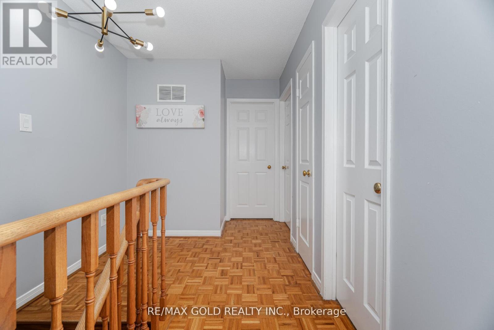 58 Kesteven Crescent, Brampton, Ontario  L6W 4E5 - Photo 11 - W12202814