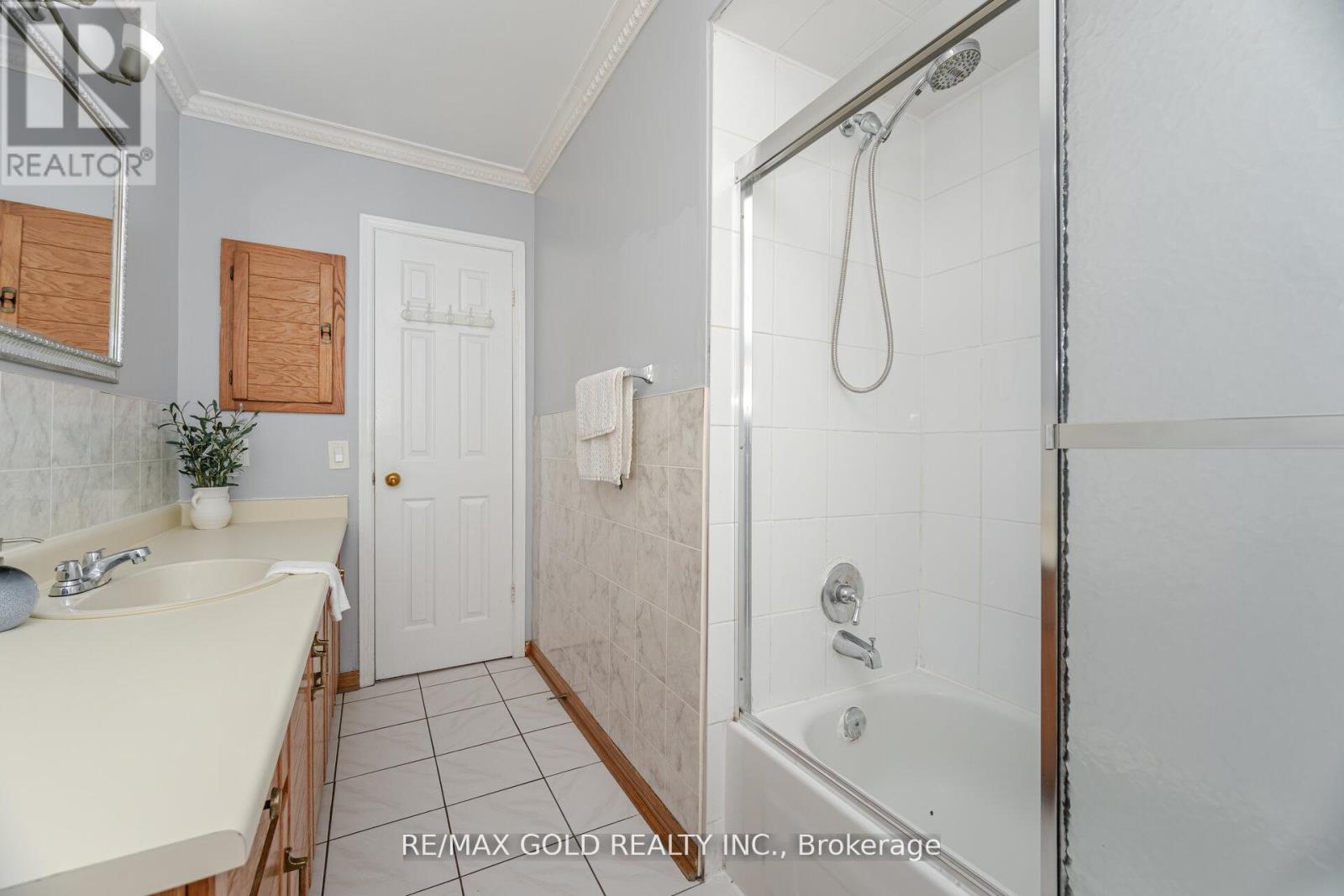 58 Kesteven Crescent, Brampton, Ontario  L6W 4E5 - Photo 18 - W12202814