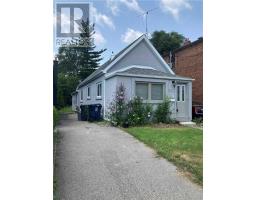 532 JANE STREET, Toronto, Ontario