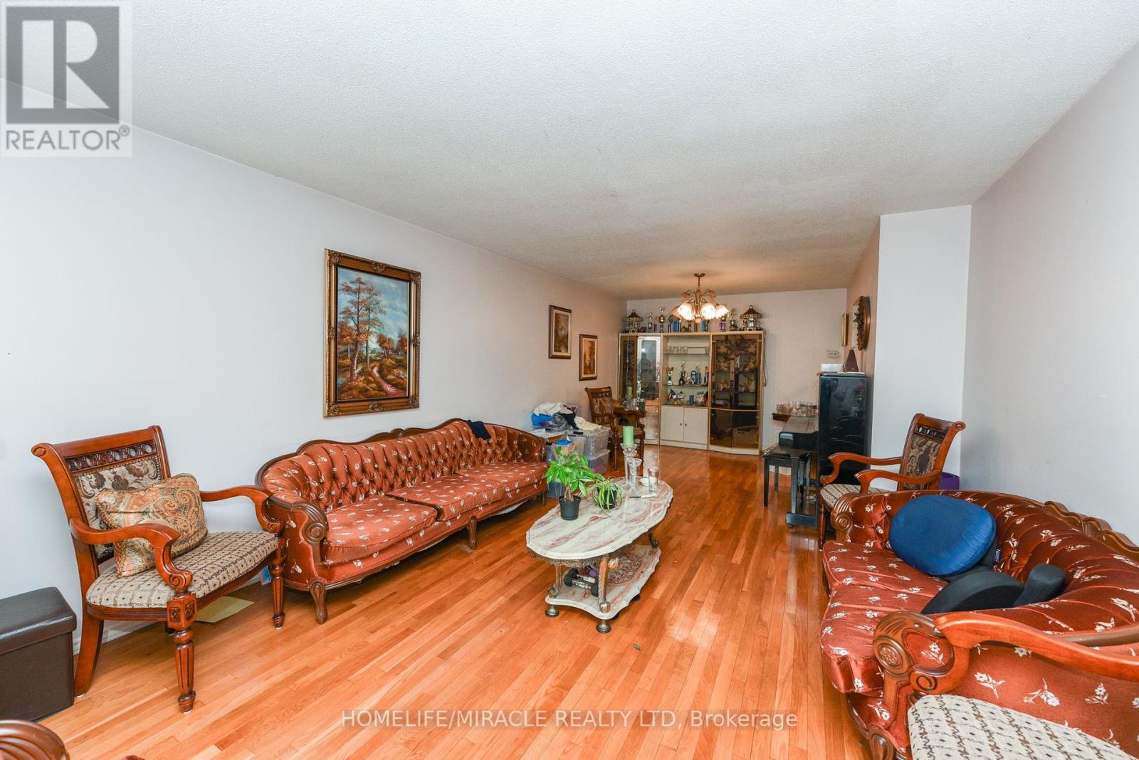 114 Jade Crescent, Brampton, Ontario  L6S 3M8 - Photo 7 - W12202839