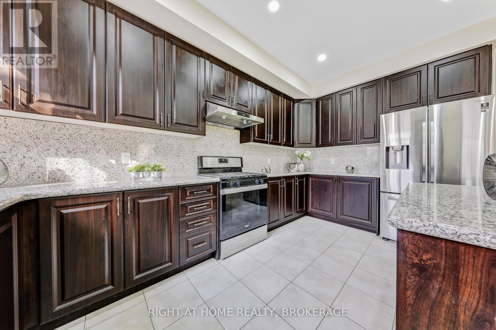 503 Dundas Street E, Oakville, Ontario  L6H 3P5 - Photo 13 - W12202877