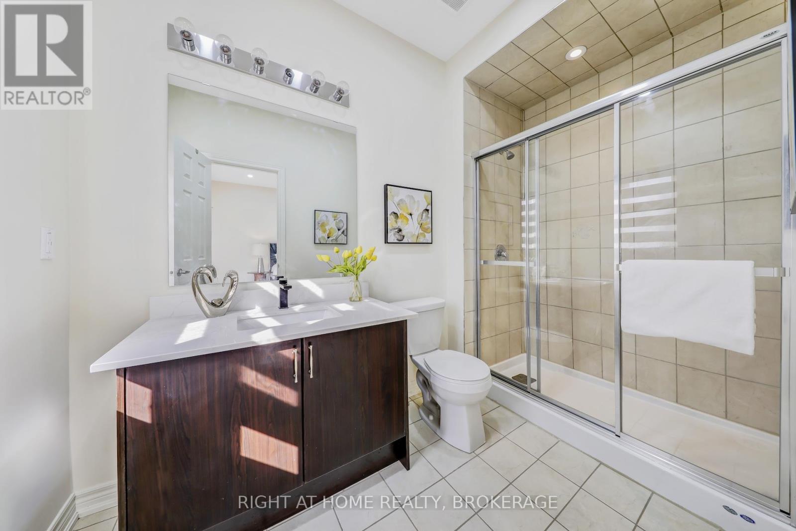 503 Dundas Street E, Oakville, Ontario  L6H 3P5 - Photo 22 - W12202877