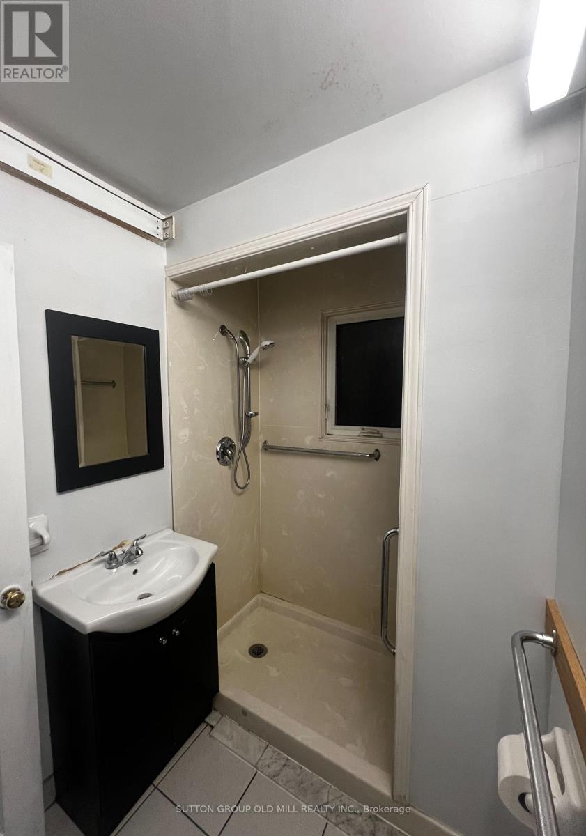 9 Rogers Road, Brampton, Ontario  L6X 1L7 - Photo 20 - W12202886