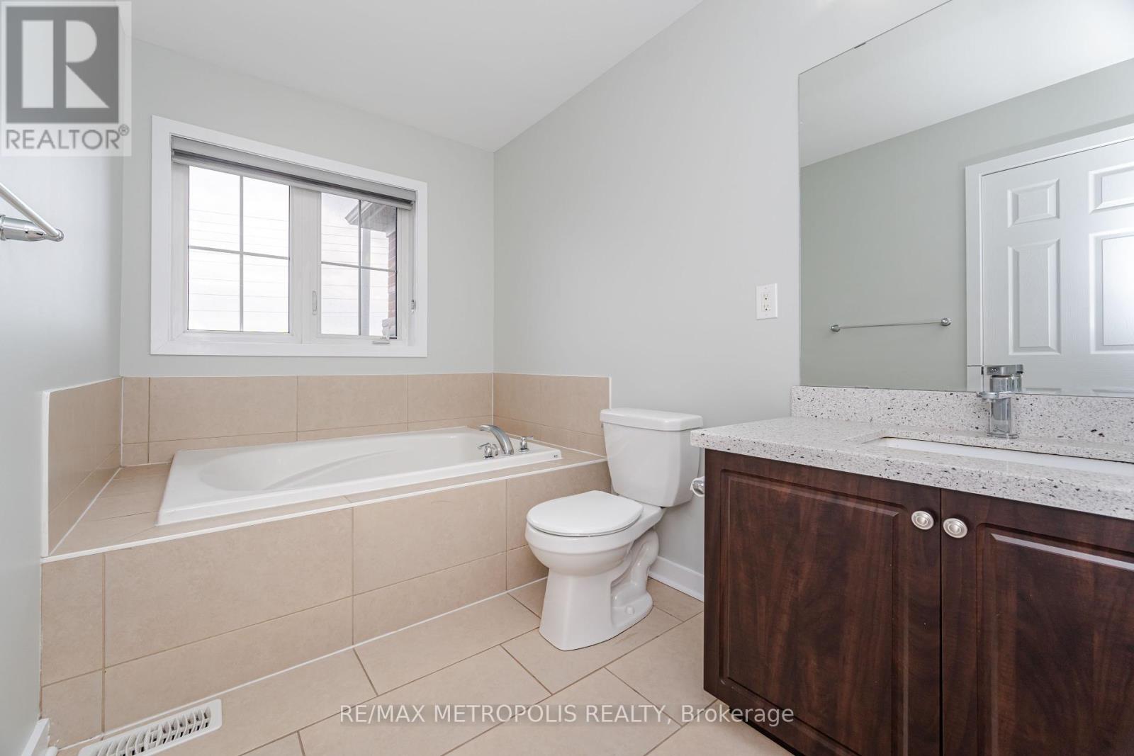 4 Edsel Road, Brampton, Ontario  L7A 4K6 - Photo 23 - W12202888