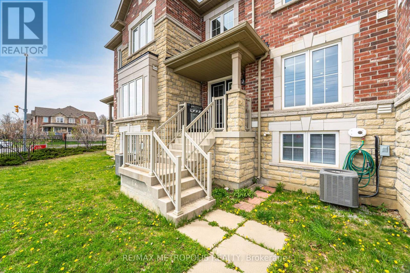 4 Edsel Road, Brampton, Ontario  L7A 4K6 - Photo 36 - W12202888