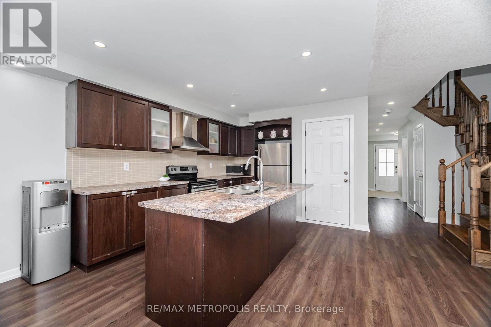 4 Edsel Road, Brampton, Ontario  L7A 4K6 - Photo 7 - W12202888