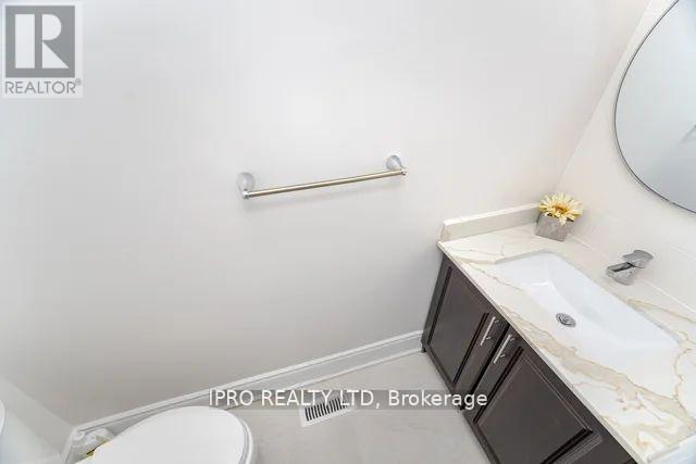 42 Hillside Drive, Brampton, Ontario  L6S 1A3 - Photo 17 - W12202912