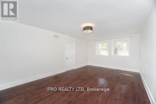 42 Hillside Drive, Brampton, Ontario  L6S 1A3 - Photo 20 - W12202912