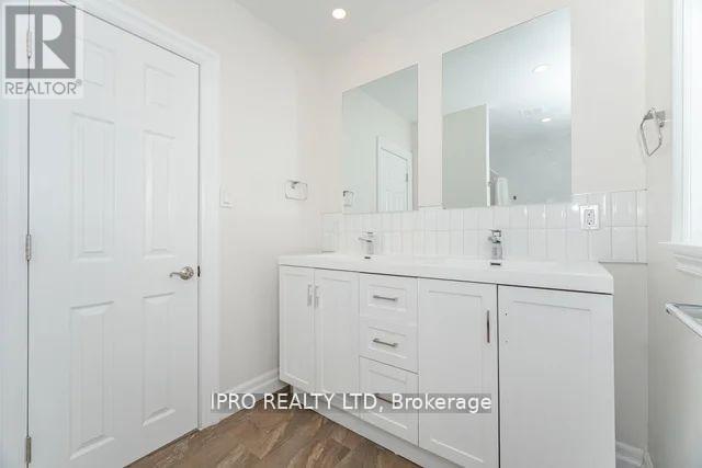 42 Hillside Drive, Brampton, Ontario  L6S 1A3 - Photo 30 - W12202912