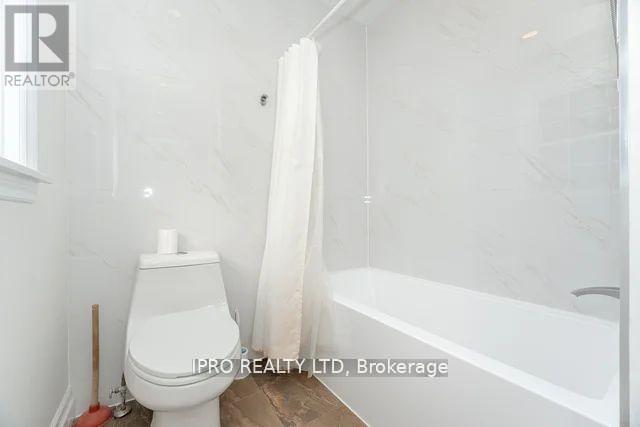 42 Hillside Drive, Brampton, Ontario  L6S 1A3 - Photo 31 - W12202912