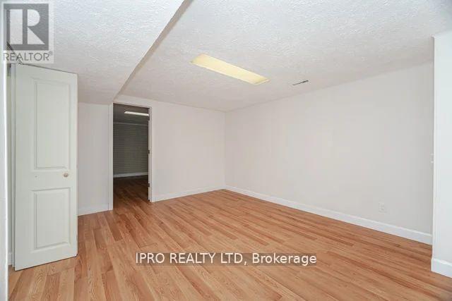 42 Hillside Drive, Brampton, Ontario  L6S 1A3 - Photo 36 - W12202912
