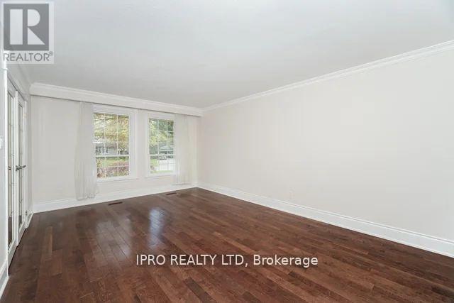 42 Hillside Drive, Brampton, Ontario  L6S 1A3 - Photo 6 - W12202912