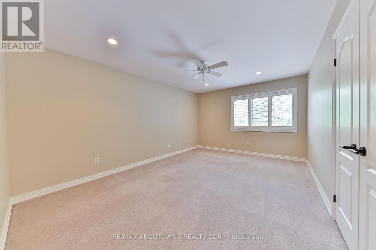 3105 Lakeshore Road, Burlington, Ontario  L7N 1A3 - Photo 31 - W12202915