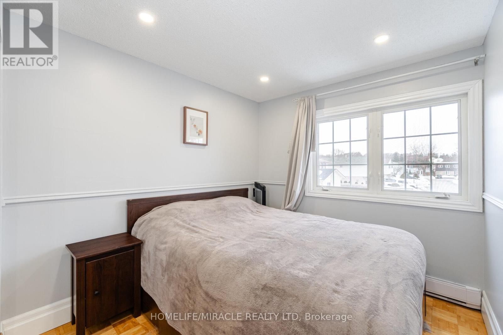 12 Huckleberry Square, Brampton, Ontario  L6S 1Y2 - Photo 20 - W12202936