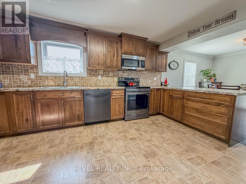 23 Helmer Avenue, Timmins, Ontario  P0N 1H0 - Photo 12 - T12203010