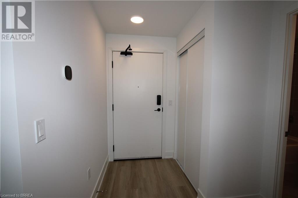 401 Shellard Lane Unit# 717, Brantford, Ontario  N3T 5L5 - Photo 7 - 40738333