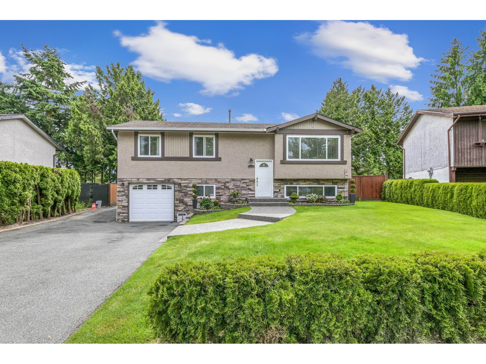 19360 62A AVENUE, Surrey, British Columbia