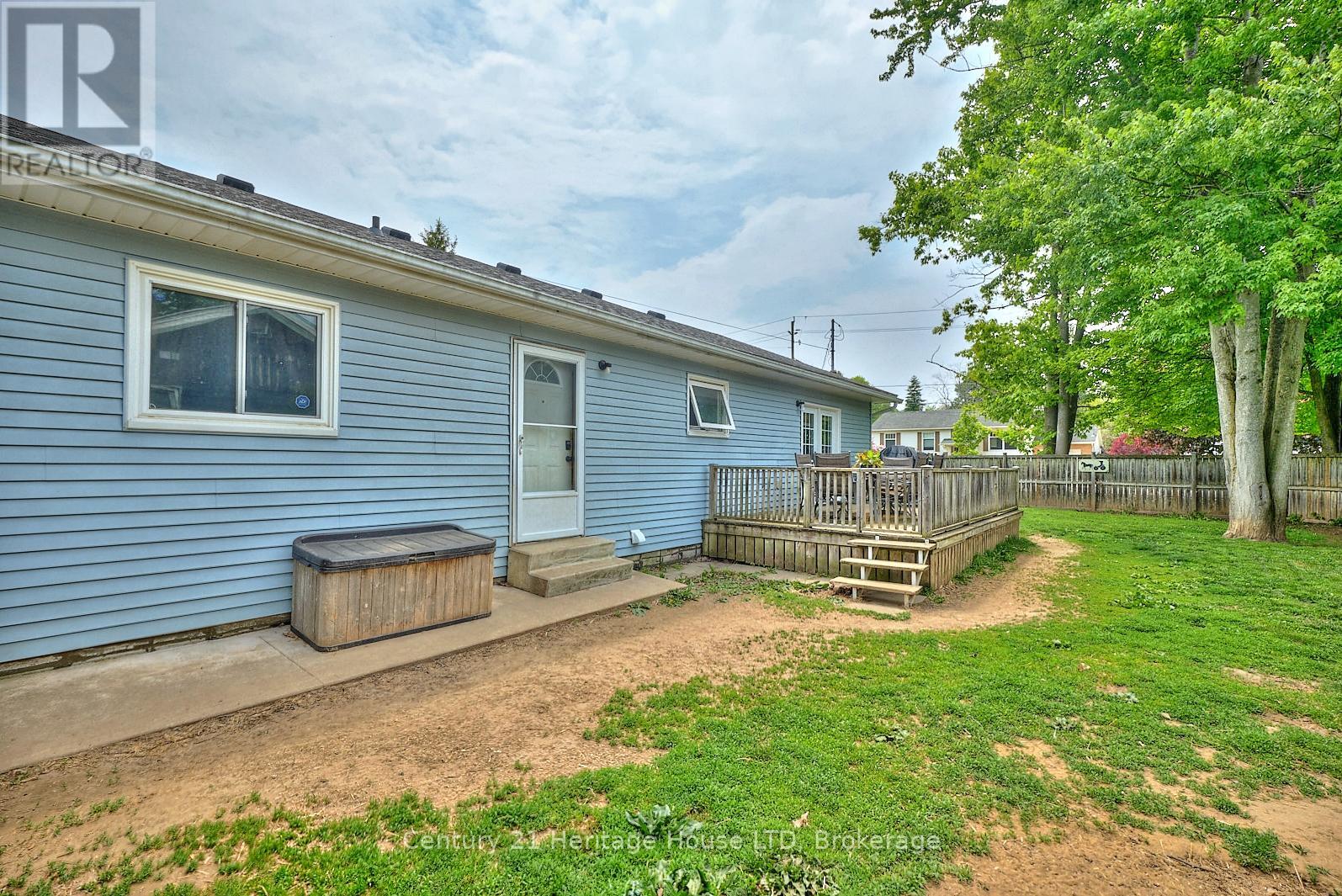 3334 Riselay Avenue, Fort Erie (Ridgeway), Ontario  L0S 1N0 - Photo 40 - X12203037