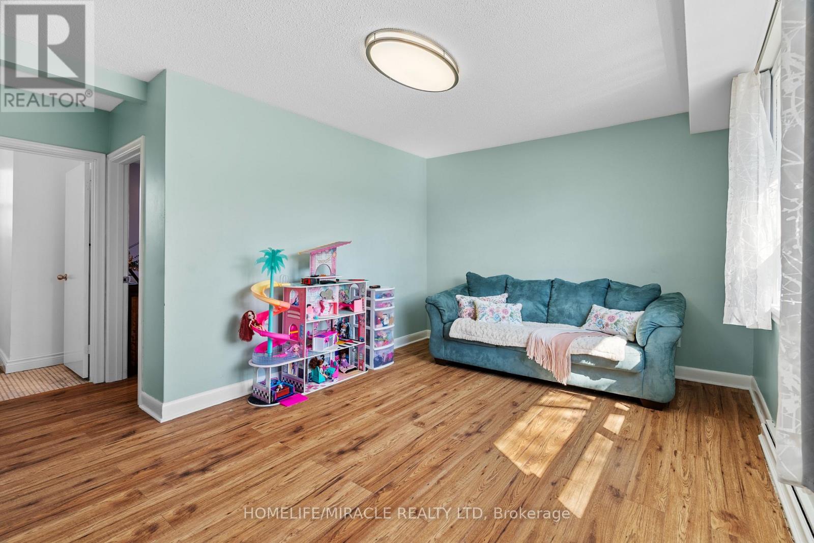 1013 Brucedale Avenue E, Hamilton, Ontario  L8T 1M6 - Photo 17 - X12202910