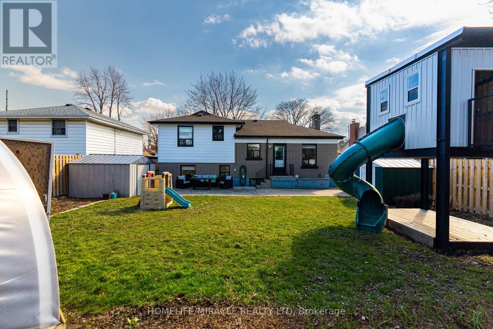 1013 Brucedale Avenue E, Hamilton, Ontario  L8T 1M6 - Photo 23 - X12202910