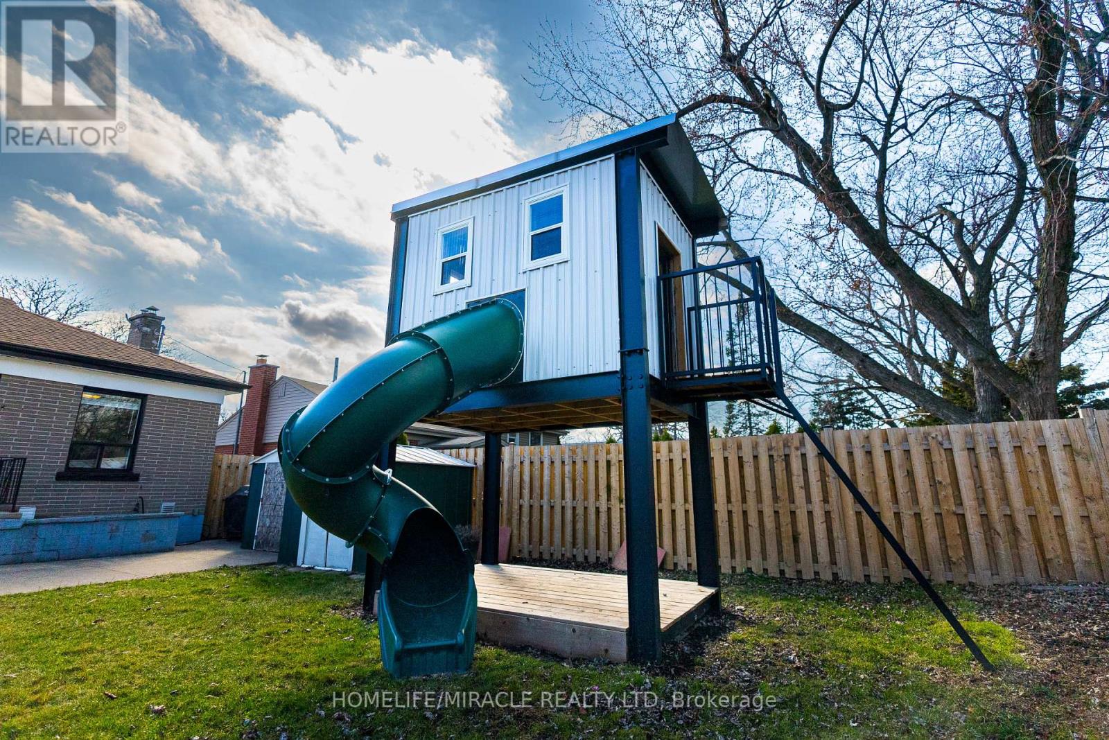 1013 Brucedale Avenue E, Hamilton, Ontario  L8T 1M6 - Photo 24 - X12202910
