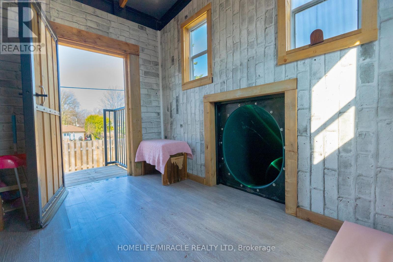 1013 Brucedale Avenue E, Hamilton, Ontario  L8T 1M6 - Photo 26 - X12202910