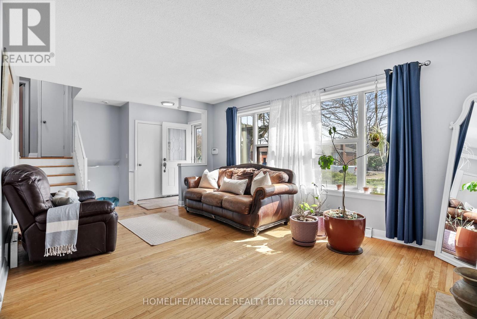 1013 Brucedale Avenue E, Hamilton, Ontario  L8T 1M6 - Photo 5 - X12202910