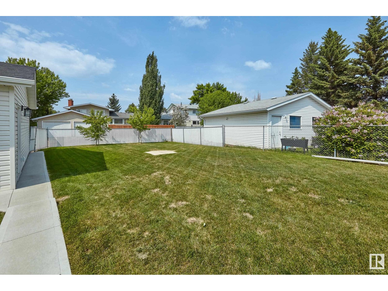 3912 115a St Nw, Edmonton, Alberta  T6J 1R1 - Photo 31 - E4440789