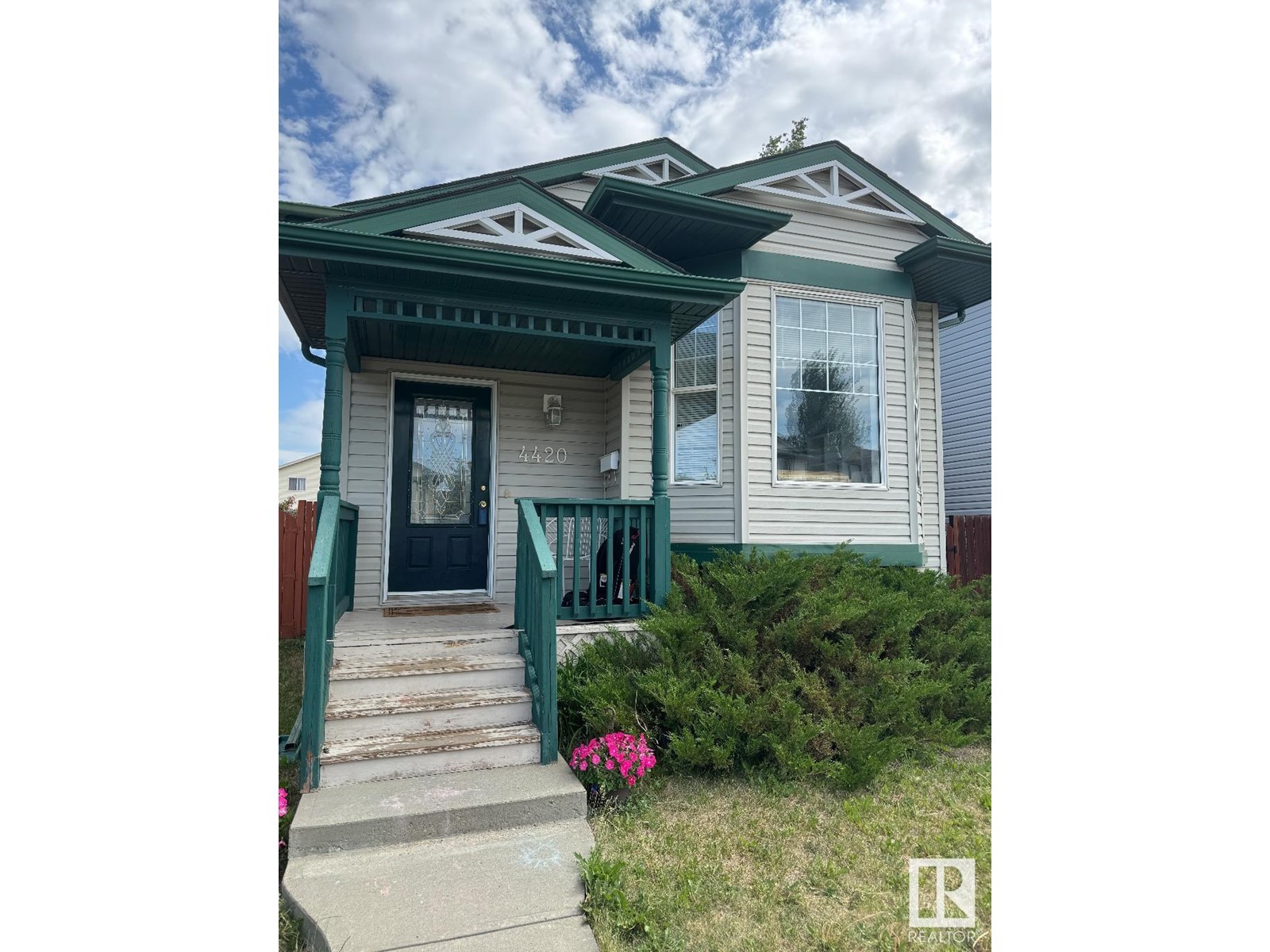 4420 150 AV NW, Edmonton, Alberta