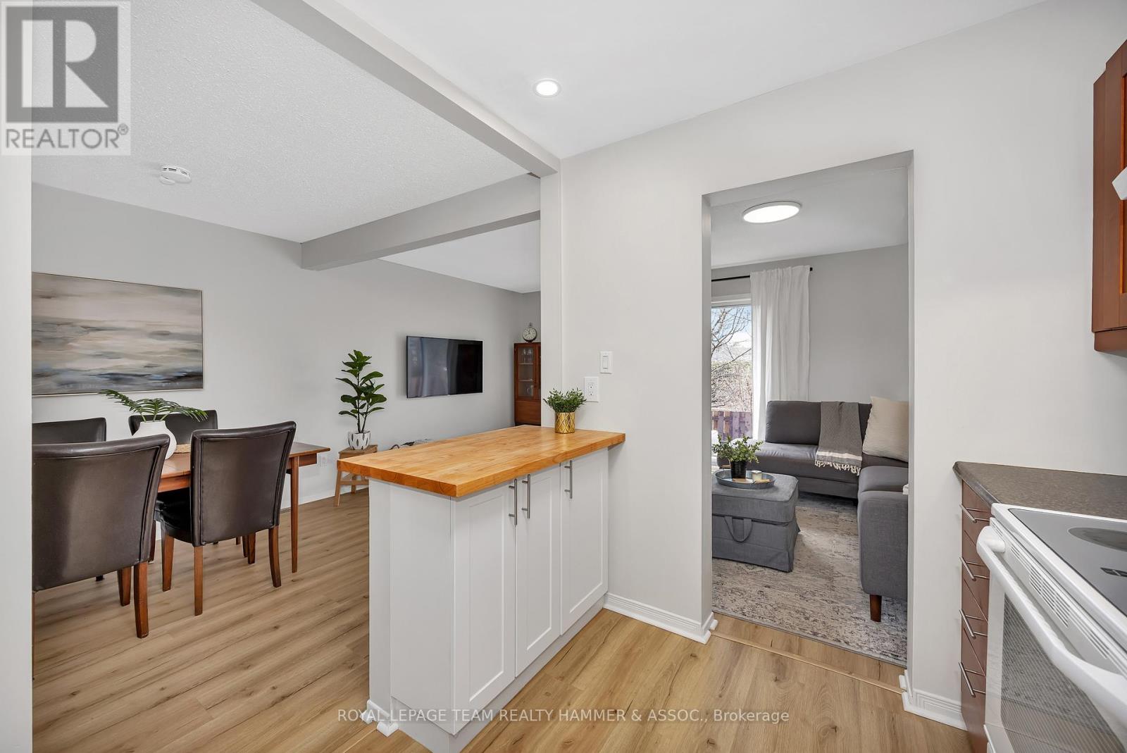 82 Baneberry Crescent, Ottawa, Ontario  K2L 2Y4 - Photo 10 - X12203001
