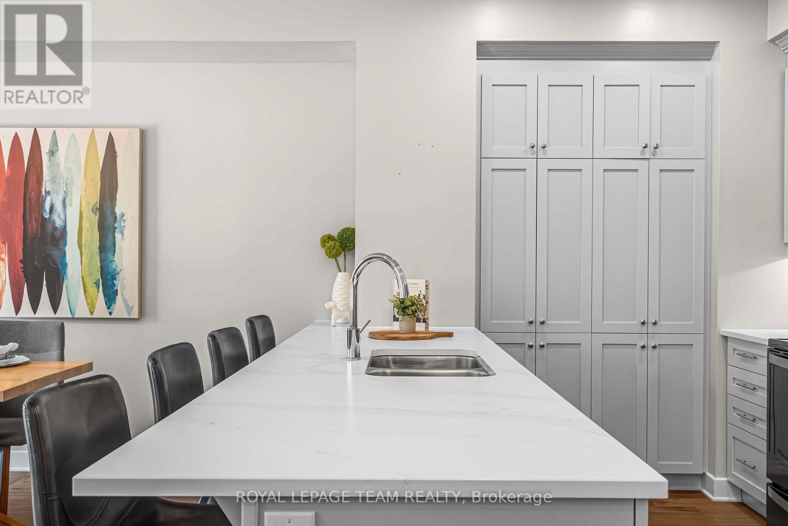 708 Twist Way, Ottawa, Ontario  K2V 0M8 - Photo 11 - X12203012