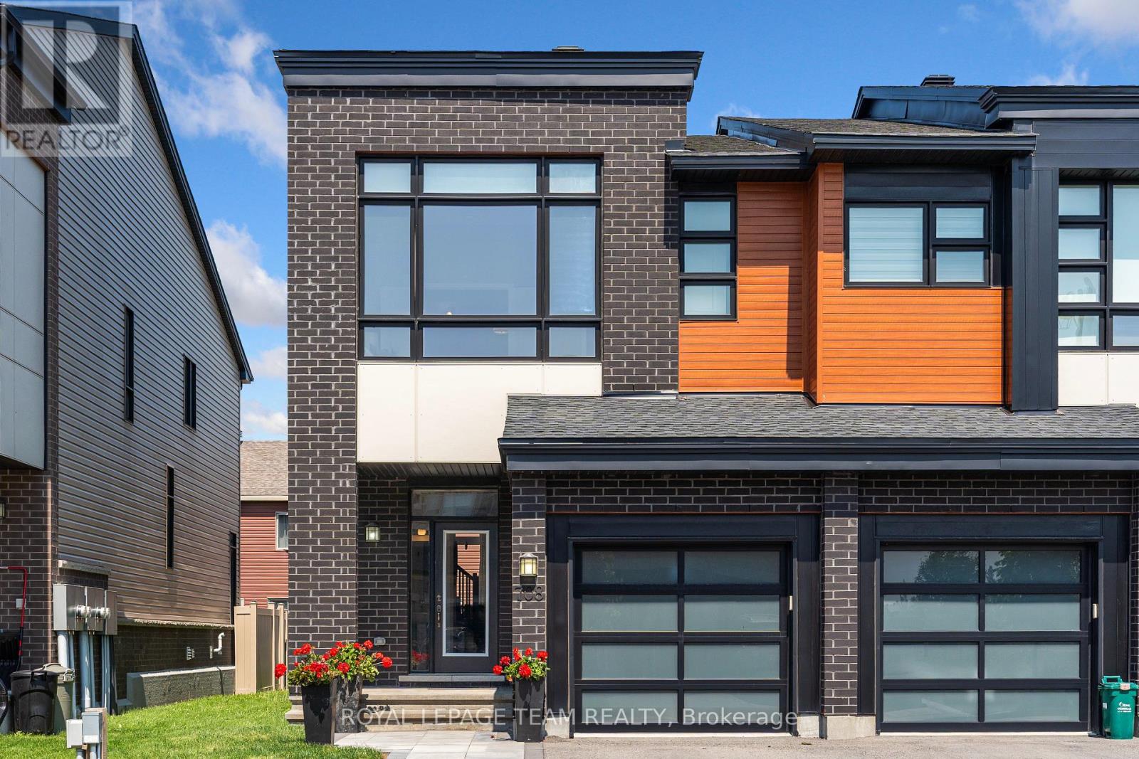 708 Twist Way, Ottawa, Ontario  K2V 0M8 - Photo 3 - X12203012