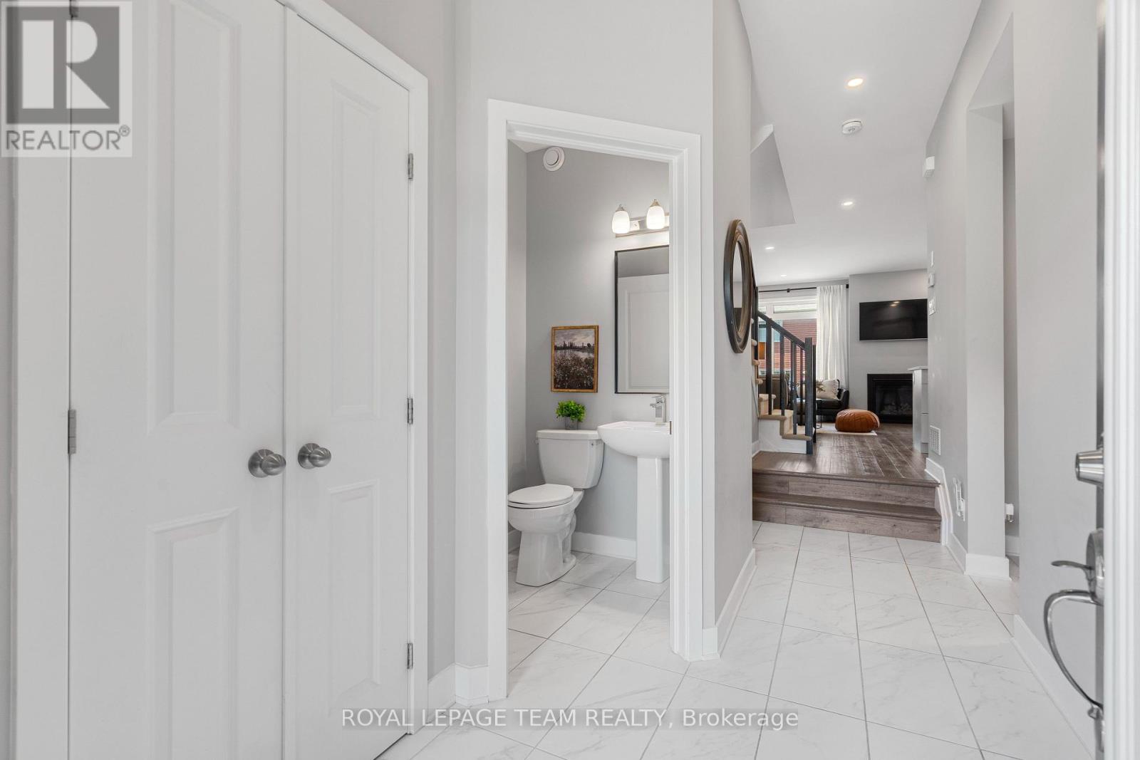 708 Twist Way, Ottawa, Ontario  K2V 0M8 - Photo 6 - X12203012