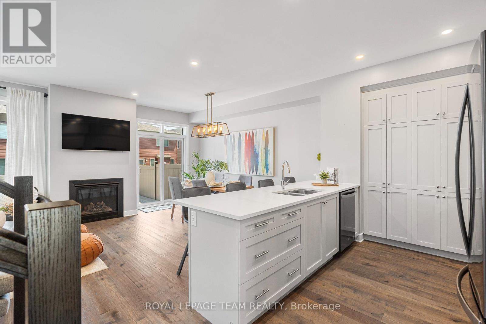 708 Twist Way, Ottawa, Ontario  K2V 0M8 - Photo 8 - X12203012