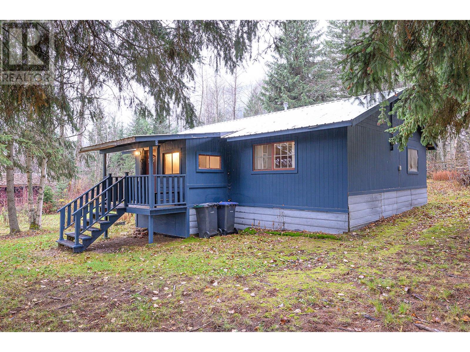 3777 Fisher Road Lot# 30 & 31, Blue River, British Columbia  V0E 1C0 - Photo 15 - 10350427