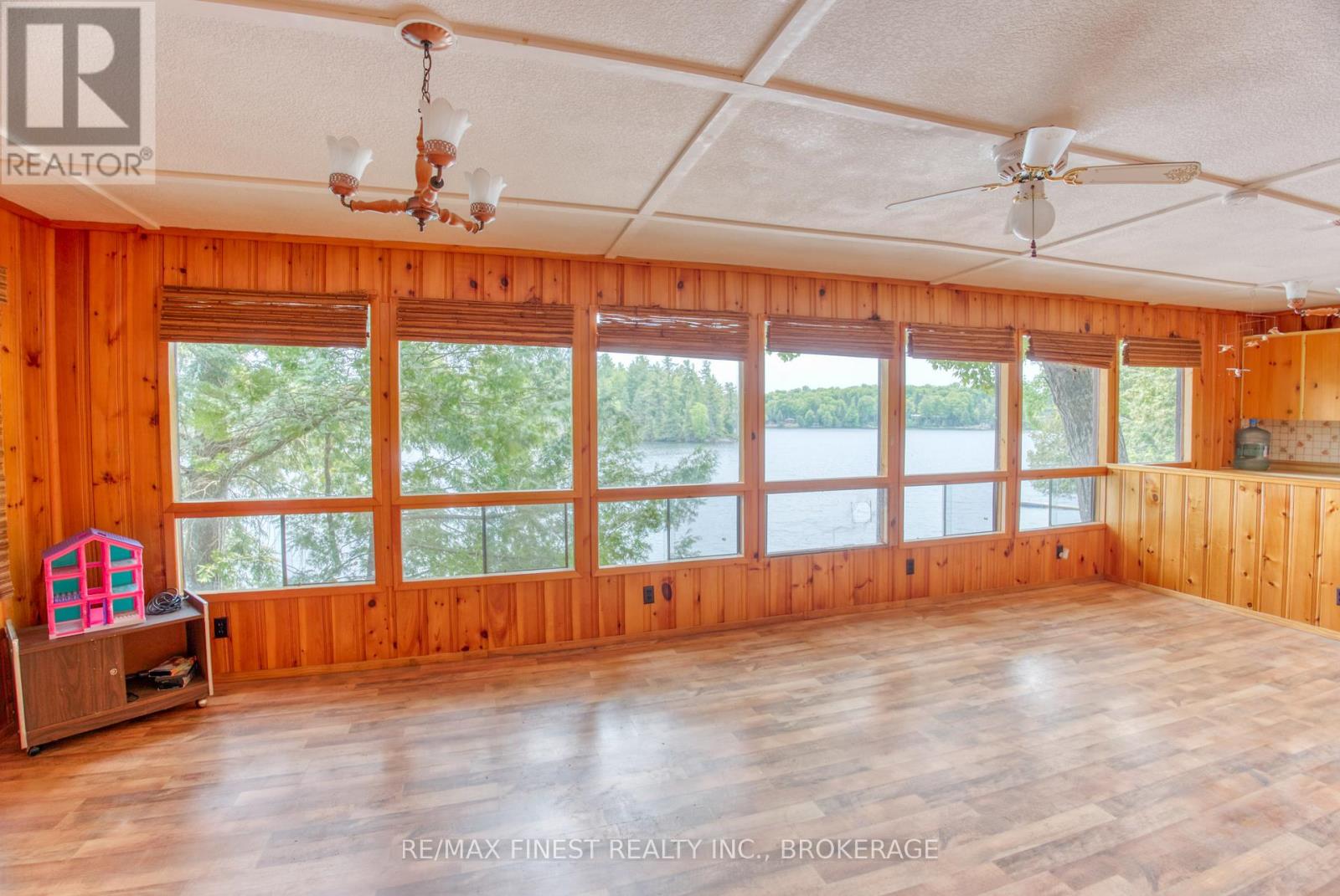 1140b Point Lane, Central Frontenac, Ontario  K0H 2P0 - Photo 9 - X12202498