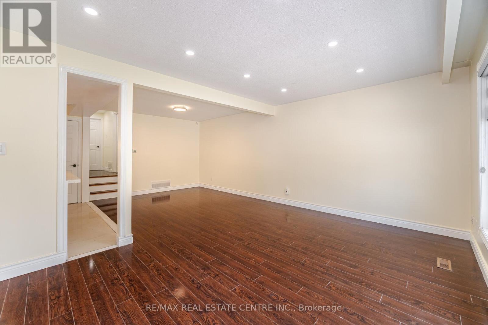 96 Fallingdale Crescent, Brampton, Ontario  L6T 3J6 - Photo 10 - W12198624